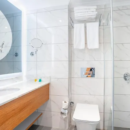 The Sansa & 3* Manavgat